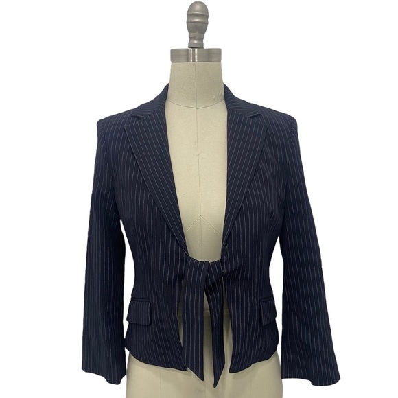 BCBGMaxAzria Jackets & Blazers - BCBGMaxazria stripe blazer jacket